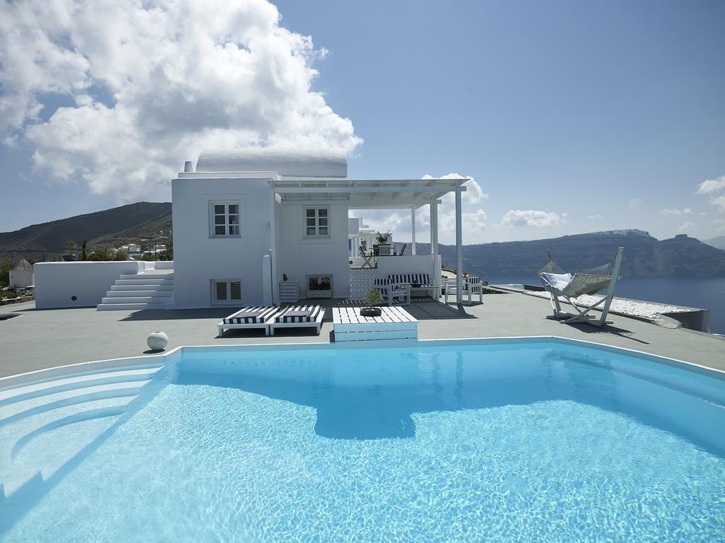 Mythique Villas & Suites Oía Quarto foto